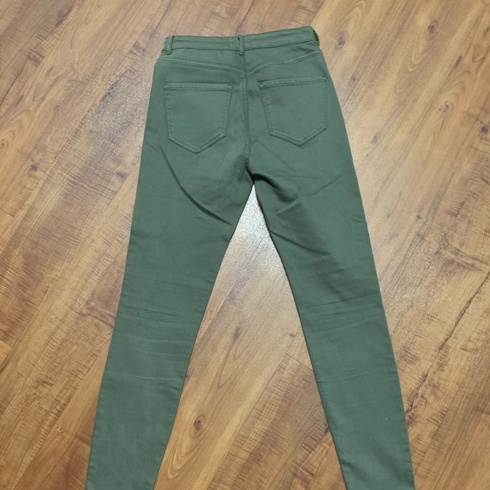Zara - Picture 3 of 3